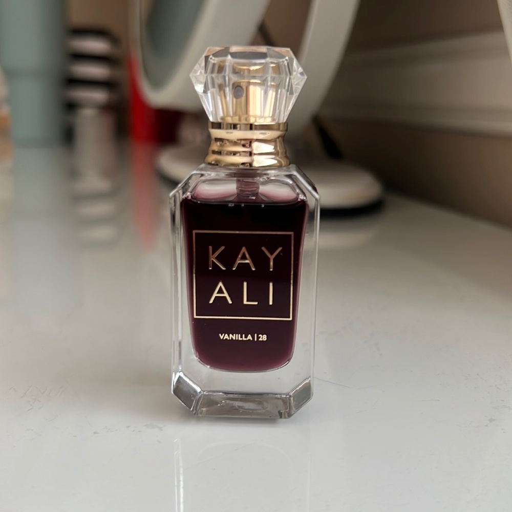 Kayali Vanilla 28